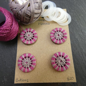 4 Pink and Grey Zwirnknopfe Buttons